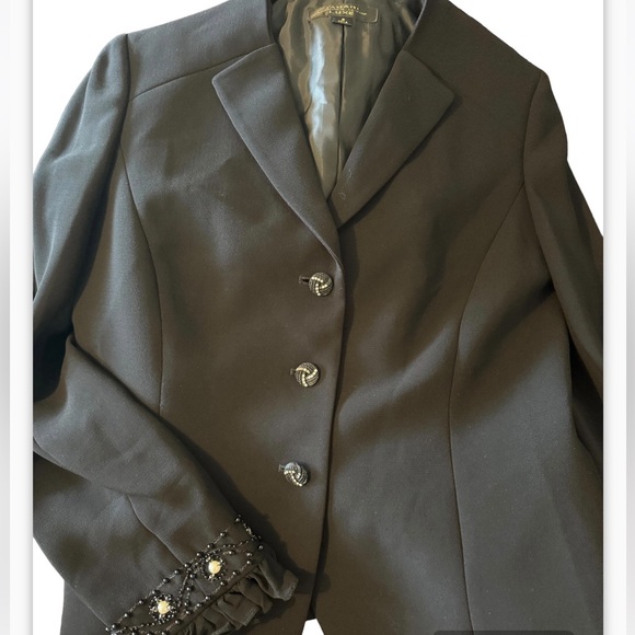Tahari Arthur S. Levine LUXE Black Designer Blazer, Ruffle Beaded Sleeves, Sz 8 - Picture 2 of 10